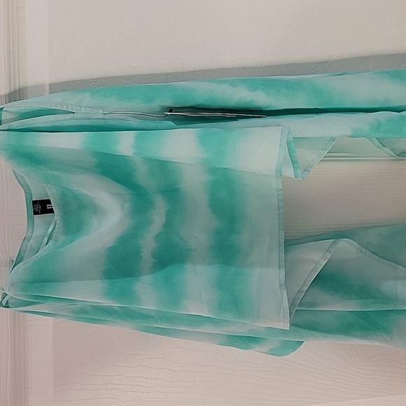 Design Lab Mint Flowy Crop - Picture 2 of 3